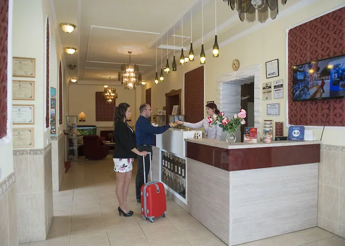 Hotel Korona Wellness, Rendezveny Es Borszalloda