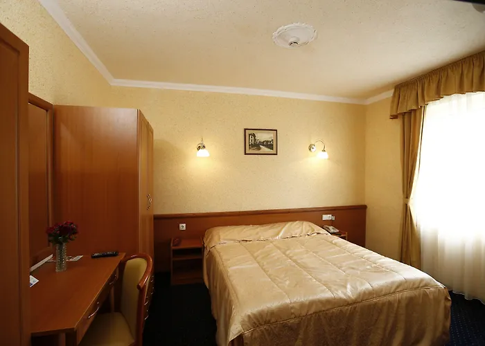 Korona Wellness, Rendezveny Es Borszalloda