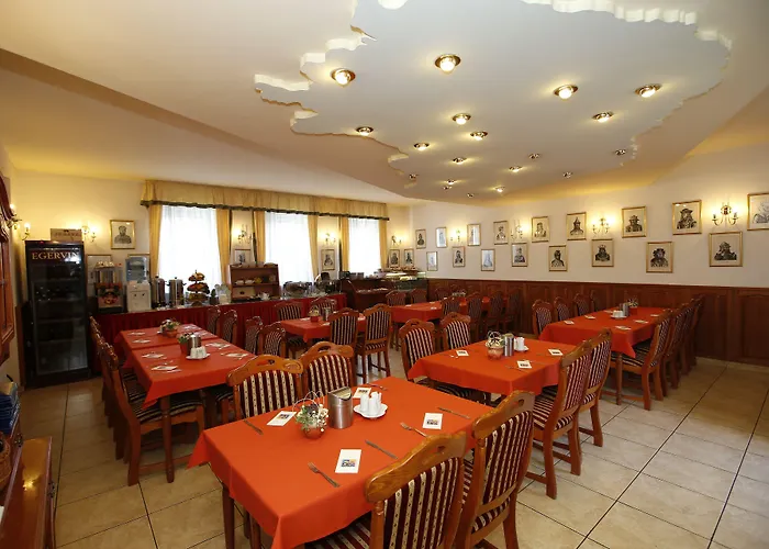 Korona Wellness, Rendezveny Es Borszalloda Eger