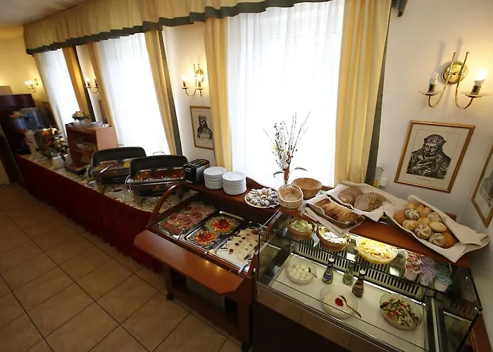 Hotel Korona Wellness, Rendezveny Es Borszalloda