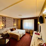 Korona Wellness, Rendezveny Es Borszalloda 4*