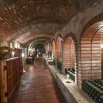 Hotel Korona Wellness, Rendezveny Es Borszalloda