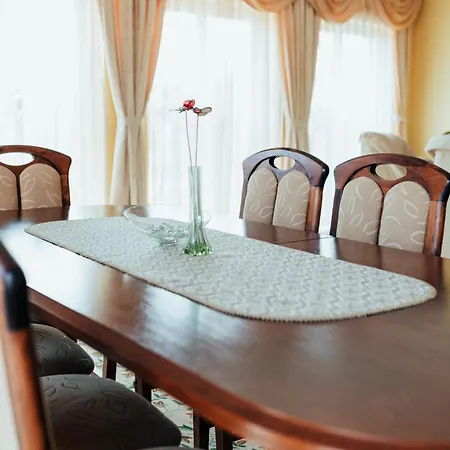 Hotel Korona Wellness, Rendezveny Es Borszalloda Eger
