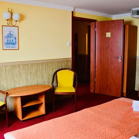 Korona Wellness, Rendezveny Es Borszalloda Eger