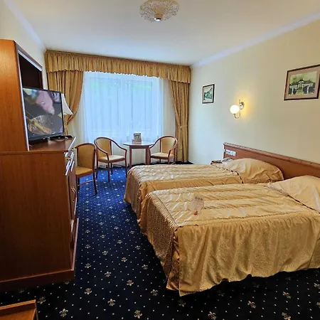 Korona Wellness, Rendezveny Es Borszalloda Hotel 4*