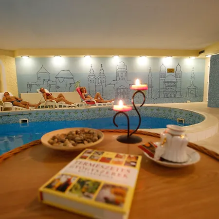 Hotel Korona Wellness, Rendezveny Es Borszalloda 4*