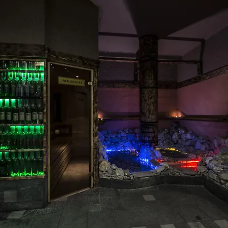 Hotel Korona Wellness, Rendezveny Es Borszalloda Eger
