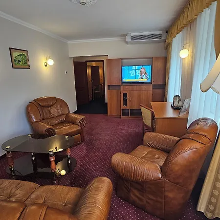 Korona Wellness, Rendezveny Es Borszalloda Eger
