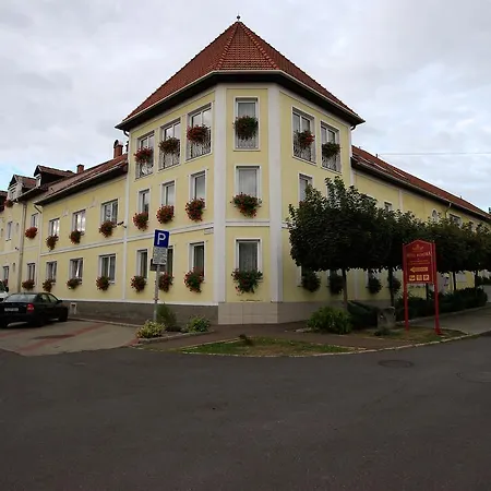 Korona Wellness, Rendezvény és Borszálloda Eger