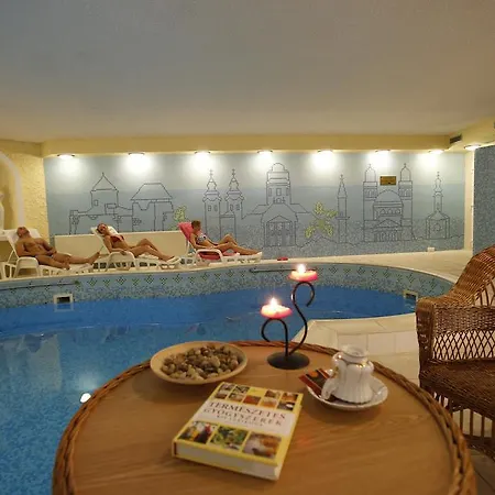 Korona Wellness, Rendezveny Es Borszalloda 4*