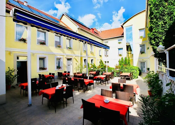 Korona Wellness, Rendezveny Es Borszalloda Eger