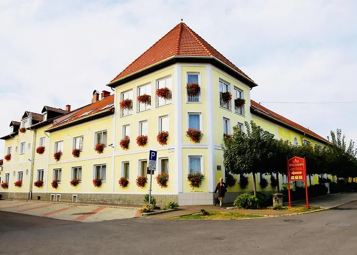 Korona Wellness, Rendezveny Es Borszalloda Eger