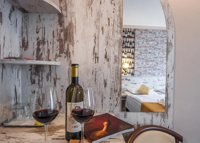 Hotel Korona Wellness, Rendezveny Es Borszalloda