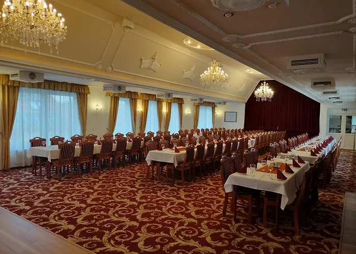 Hotel Korona Wellness, Rendezveny Es Borszalloda Eger