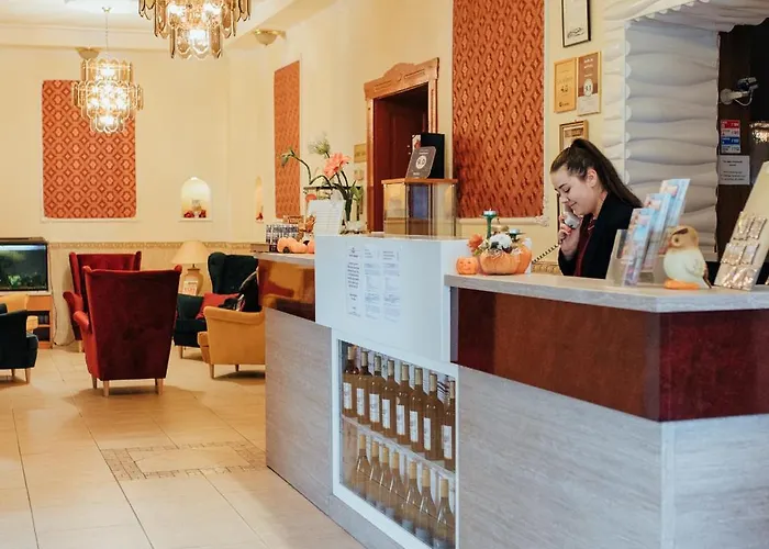 Korona Wellness, Rendezveny Es Borszalloda 4* Eger