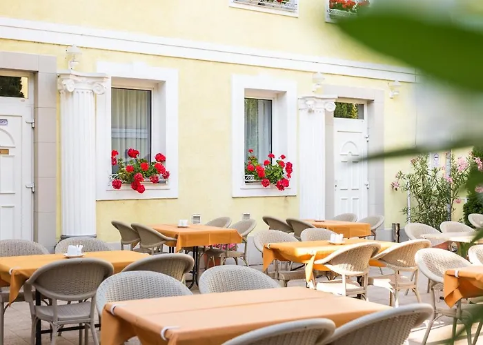 Hotel Korona Wellness, Rendezveny Es Borszalloda 4*