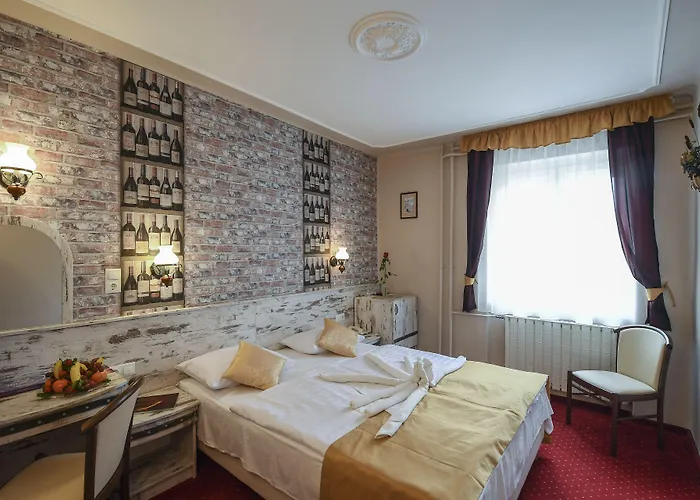 Korona Wellness, Rendezveny Es Borszalloda Hotel 4*