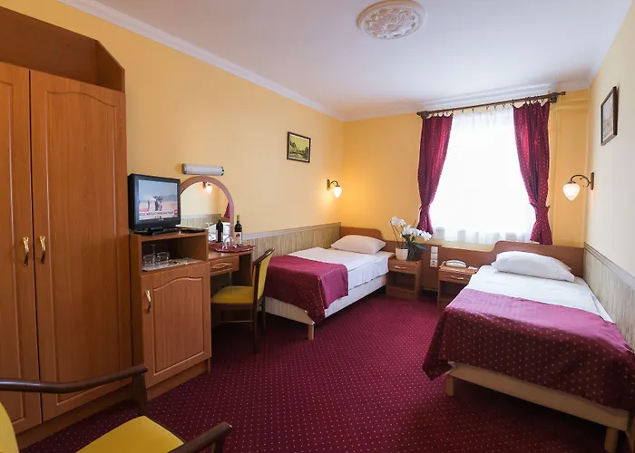 Hotel Korona Wellness, Rendezveny Es Borszalloda 4*