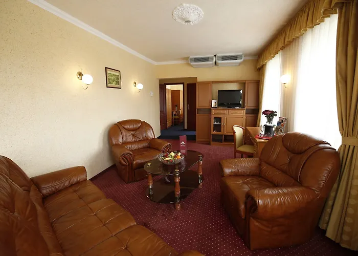 Korona Wellness, Rendezveny Es Borszalloda Hotel 4*