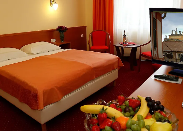 Korona Wellness, Rendezveny Es Borszalloda 4* Eger