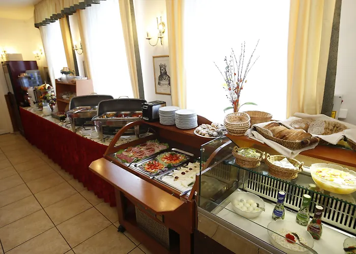 Hotel Korona Wellness, Rendezveny Es Borszalloda 4*