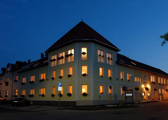 Korona Wellness, Rendezveny Es Borszalloda Hotel 4*