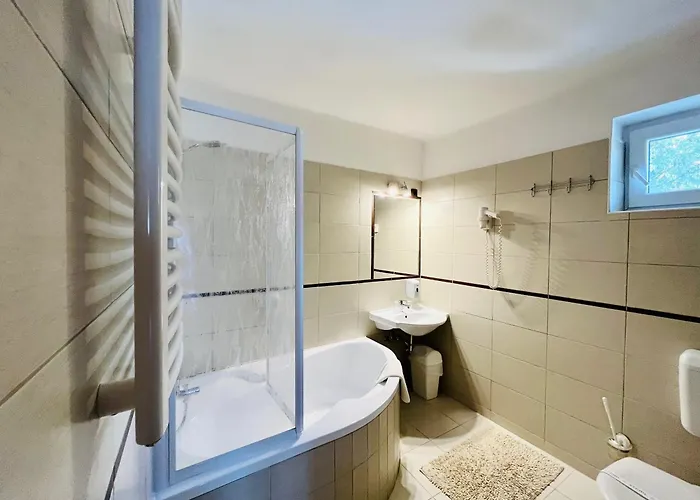 Korona Wellness, Rendezveny Es Borszalloda Hotel Eger