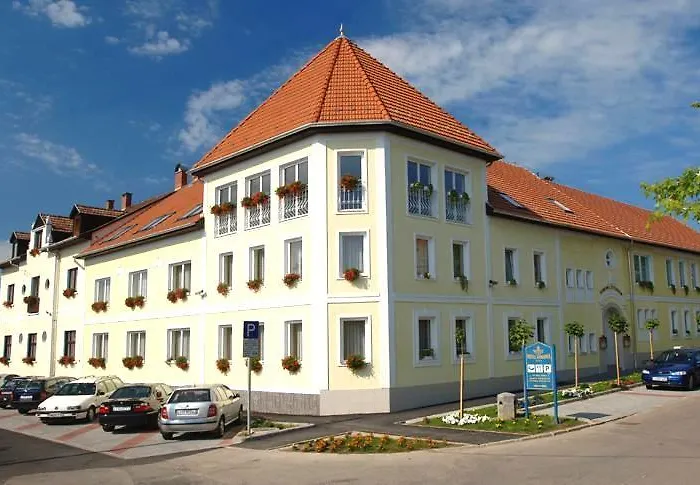 Hotel Korona Wellness, Rendezveny Es Borszalloda Eger