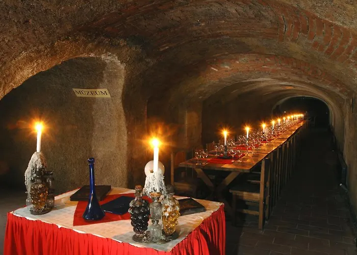 Hotel Korona Wellness, Rendezveny Es Borszalloda 4*